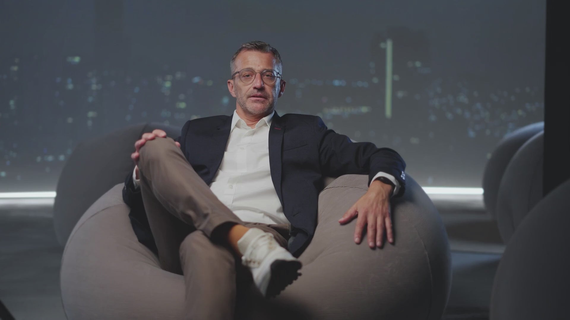 Cargar video: 